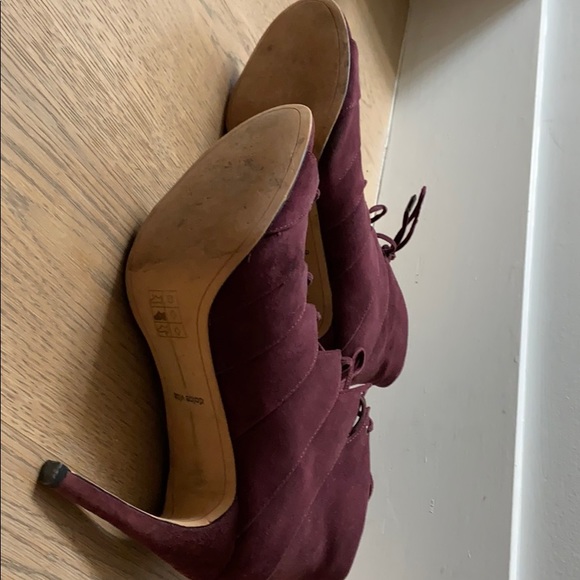 Dolce Vita Burgundy Lace-up Heel - Picture 6 of 8